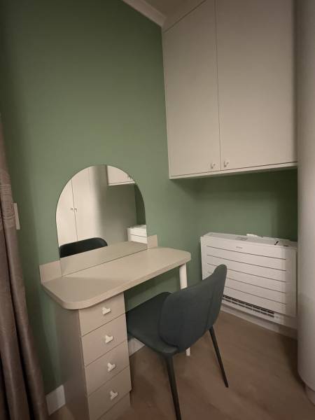 Fabrication et pose d'un aménagement de chambre aux lignes courbes sur Saint Raphaël