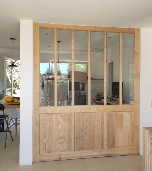 Séparation de pièces en chêne massif