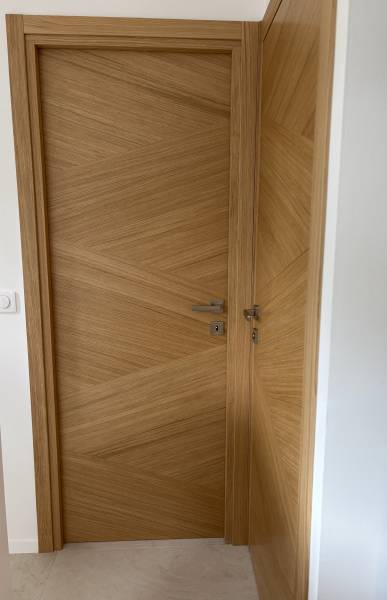 Bloc-portes intérieur bois vernis à Saint-Raphaël