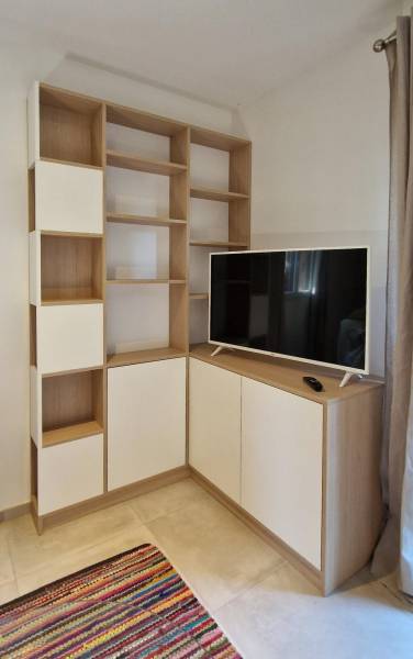 MEUBLE TV ET BIBLIOTHEQUE